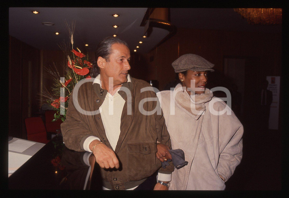 Fotografia d epoca originale 35mm vintage slide 1985ca SAINT VINCENT Amii STEWART con marito Pietro CAPPA 12 1