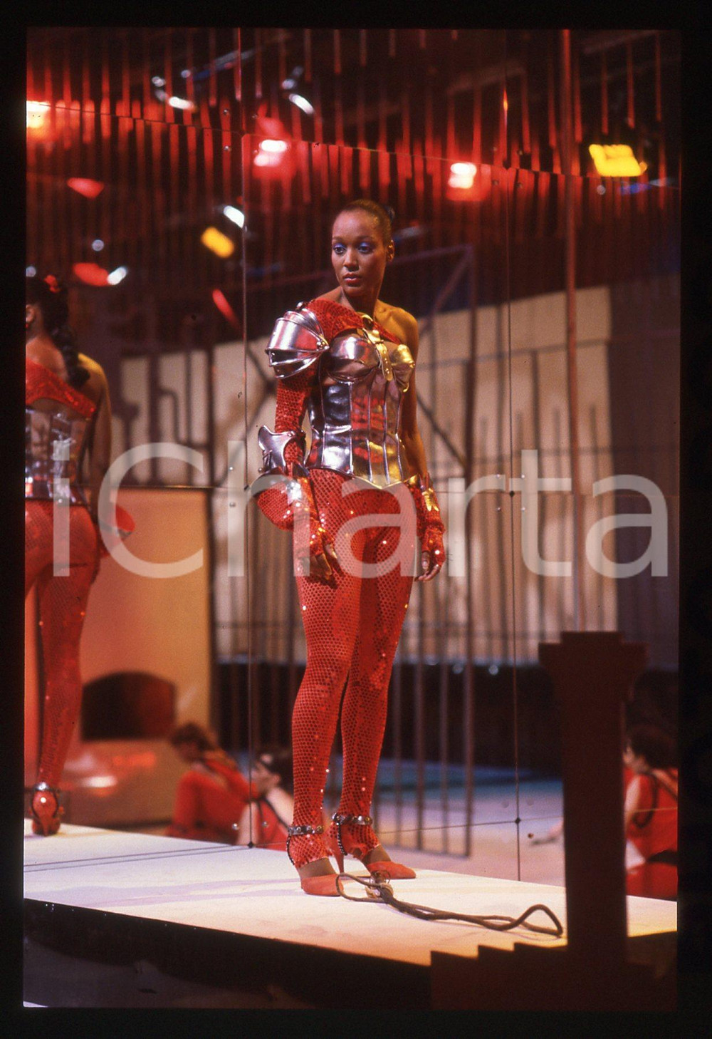 35mm vintage slide* 1985 IL TASTOMATTO Amii STEWART durante un balletto (6)