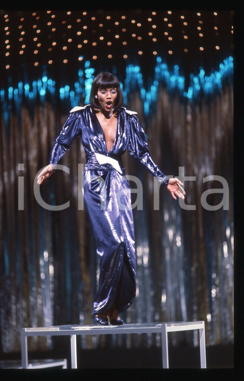 35mm vintage slide* 1985 RAI 2 IL TASTOMATTO Amii STEWART durante un balletto 52