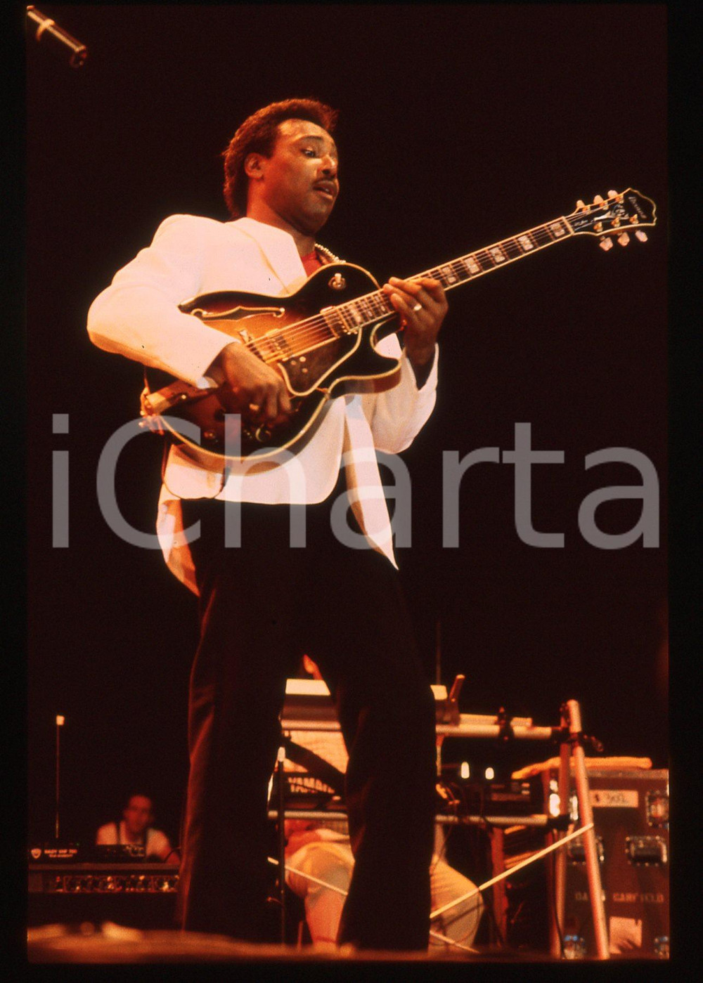 35mm vintage slide* 1985 NEW YORK George BENSON durante un concerto (8)