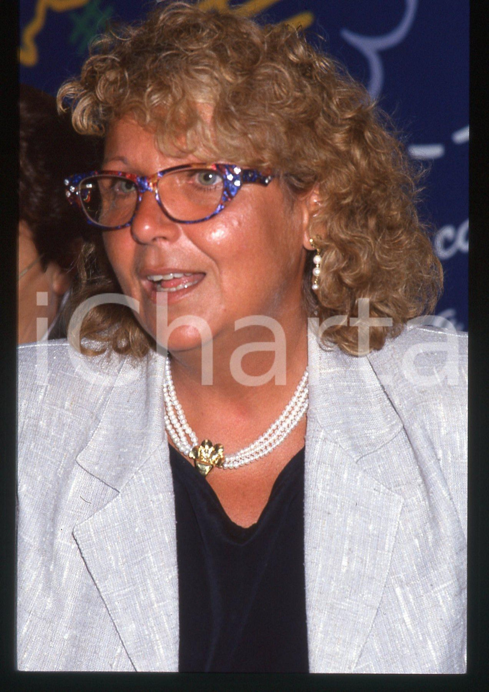 35mm vintage slide* 1995 ca POLITICA Grazia LABATE durante un convegno del PDS 8   Diapositiva d'epoca, in formato 35 mm. CONDIZIONI: GOODTutti i diritti riservati.E' severamente vietata la riproduzione. ICharta mette in vendita, sul negozio eBay e in esclusiva sul sito "icharta" il proprio archivio composto da numerose diapositive e negativi fotografici d'epoca, tutti originali e autentici, che attraversano la storia del costume italiano tra gli la fine degli anni Sessanta e Novanta.Si tratta di uno sguardo inedito sull'attualit&agrave;, la politica, la vita quotidiana, il gossip e la cultura, che fotografa il cambiamento della nazione in quest'ultimo scorcio del XX secolo. Un'occasione unica per il mercato del collezionismo, che vede finalmente disponibile un archivio eccezionale per vastit&agrave;, tematiche e condizioni, in un settore (il negativo fotografico e la diapositiva) di assoluta novit&agrave; e dalle interessanti prospettive di investimento.     originale e autentica 1