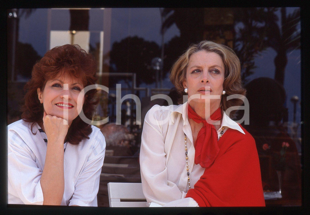 35mm vintage slide* 1985 ca FESTIVAL DI CANNES CAPUCINE con Andrea FERREOL (3)