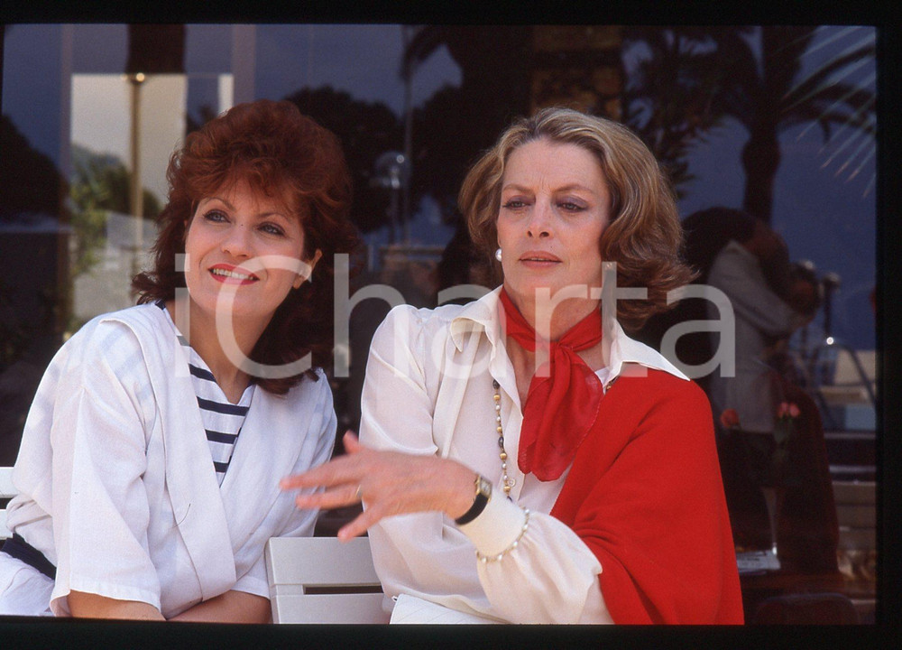 35mm vintage slide* 1985 ca FESTIVAL DI CANNES CAPUCINE con Andrea FERREOL (5)