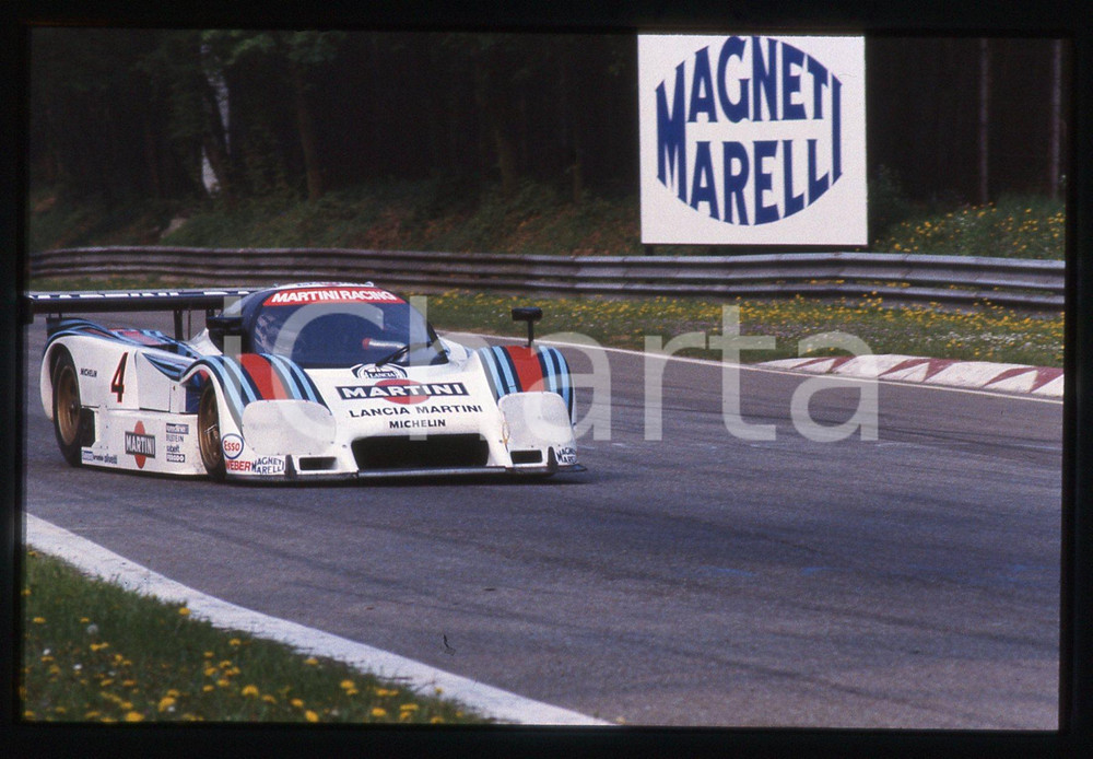 35mm vintage slide* 1985 1000 KM MONZA LANCIA LC2/85 Martini durante gara (7)