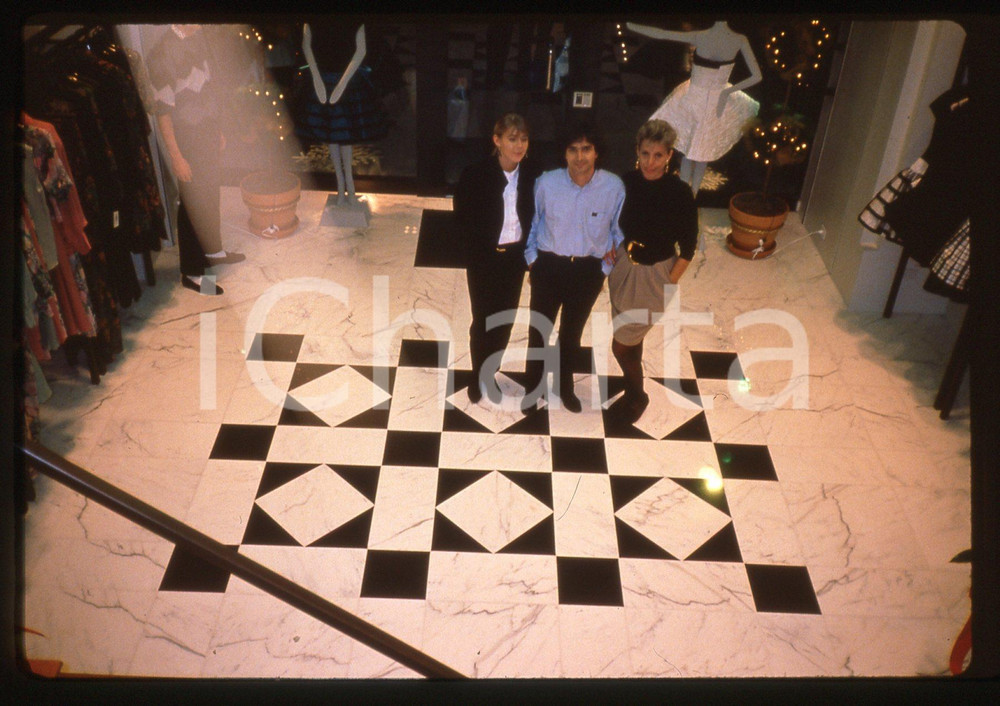 35mm vintage slide* 1985 ca COSTUME Nelson PIQUET con Katherine VALENTIN (13)