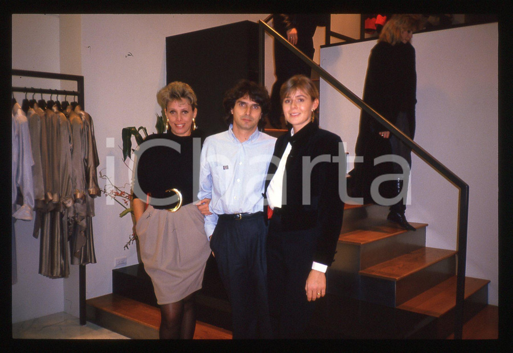 35mm vintage slide* 1985 ca COSTUME Nelson PIQUET con Katherine VALENTIN (20)