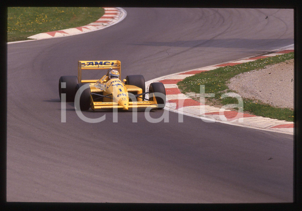 Fotografia d epoca originale 35mm vintage slide 1988 GP MONZA Nelson PIQUET LOTUS 100T durante la gara 9 1