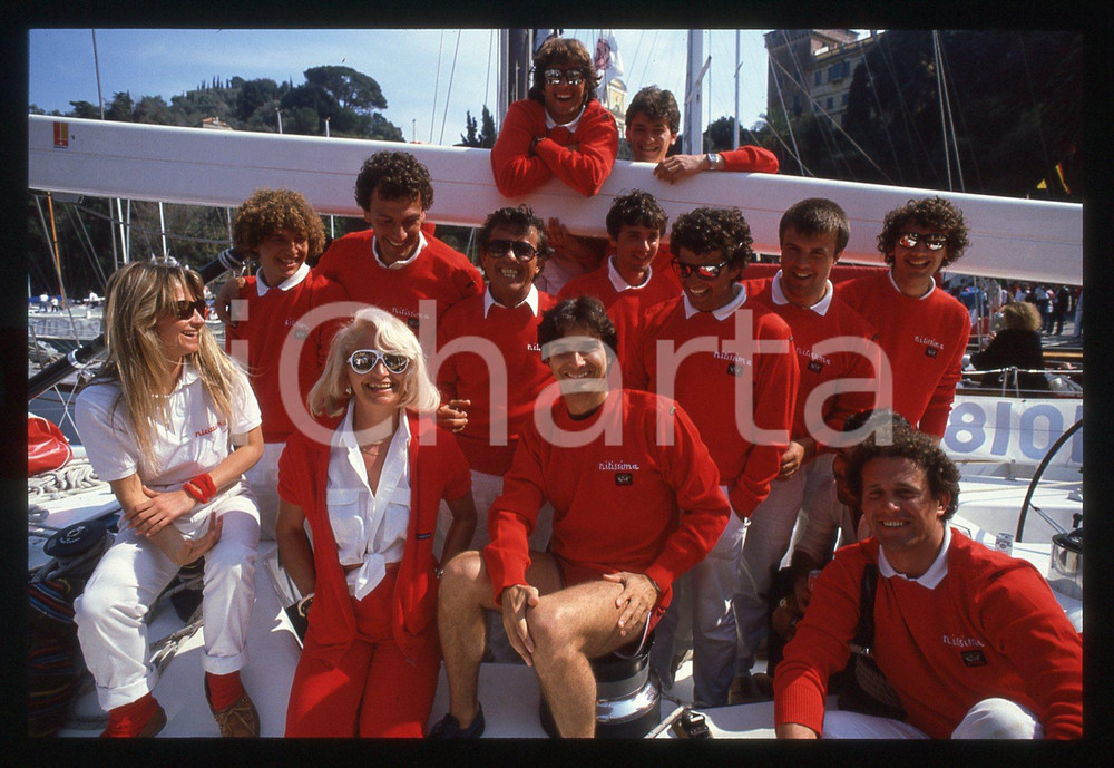 Fotografia d epoca originale 35mm vintage slide 1985 ca VELA Nelson PIQUET con l equipaggio di NITISSIMA 1