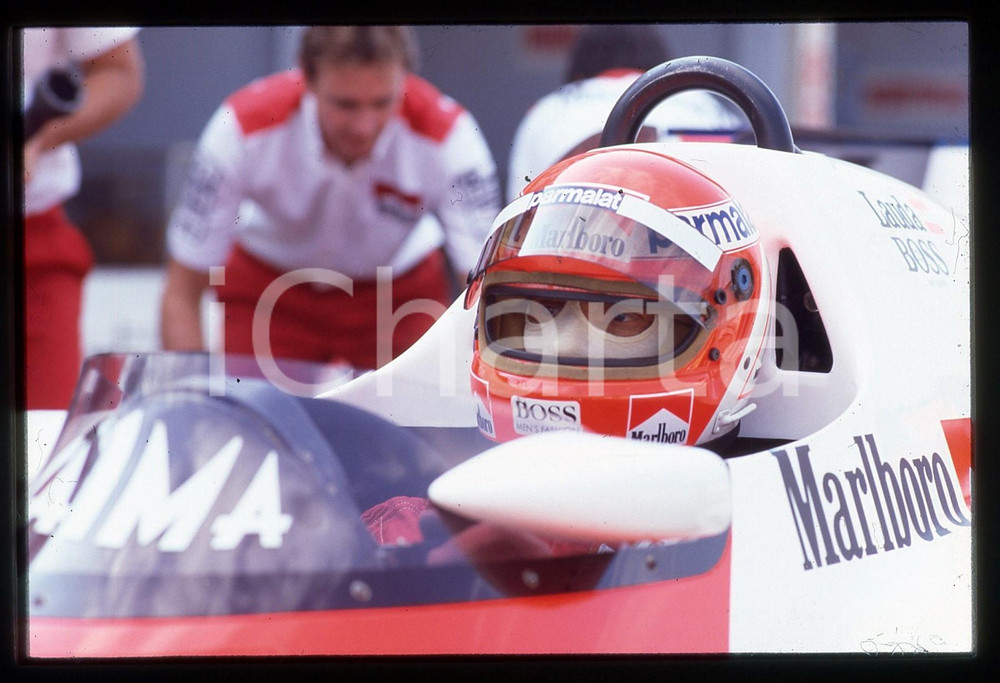 Fotografia d epoca originale 35mm vintage slide 1984 GRAN PREMIO MONZA Niki LAUDA su MCLAREN MP4/2 ai box 15 1