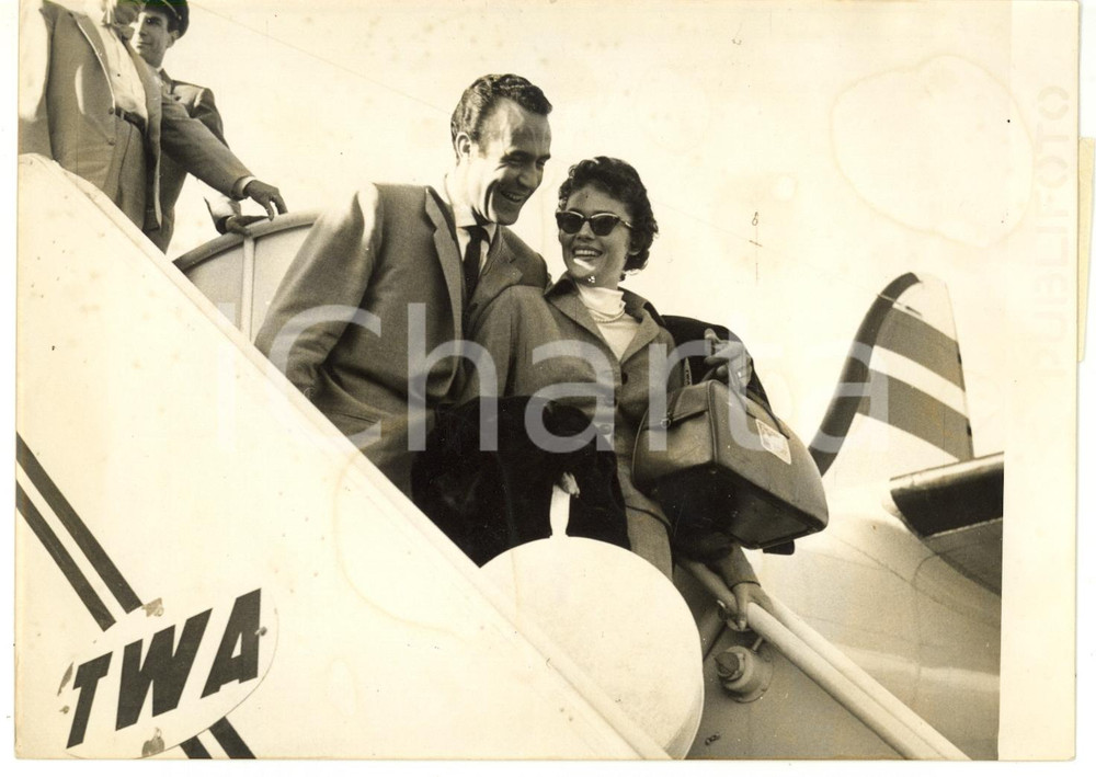 1954 ROMA Aeroporto CIAMPINO - Ricardo MONTALBAN con la moglie Georgiana YOUNG
