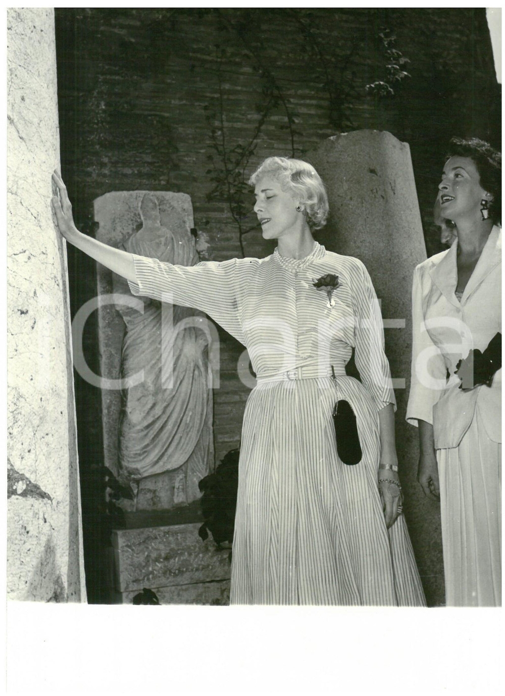 1953 ROMA Terme di Diocleziano - Clare BOOTHE LUCE in visita *Foto 13x18 cm