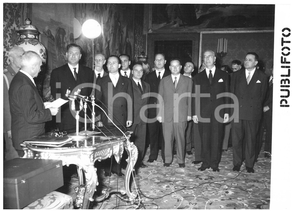 1954 ROMA Luigi EINAUDI annuncia annessione di Trieste *Foto 18x13 cm