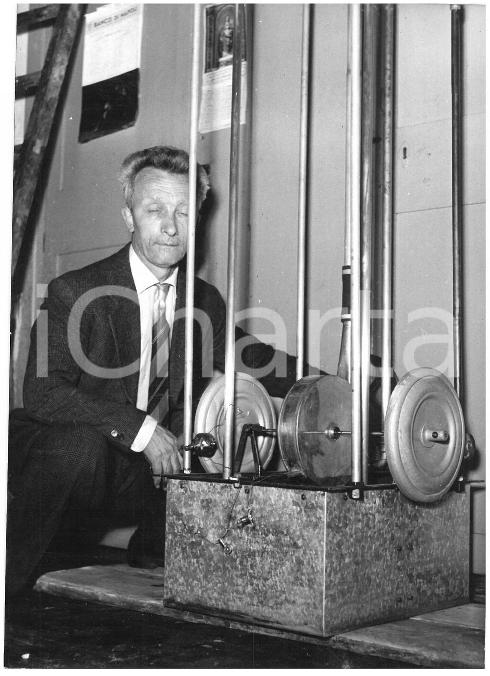 1957 ROMA Vincenzo VENTURINI con macchinario di sua invenzione *Foto 13x18 cm