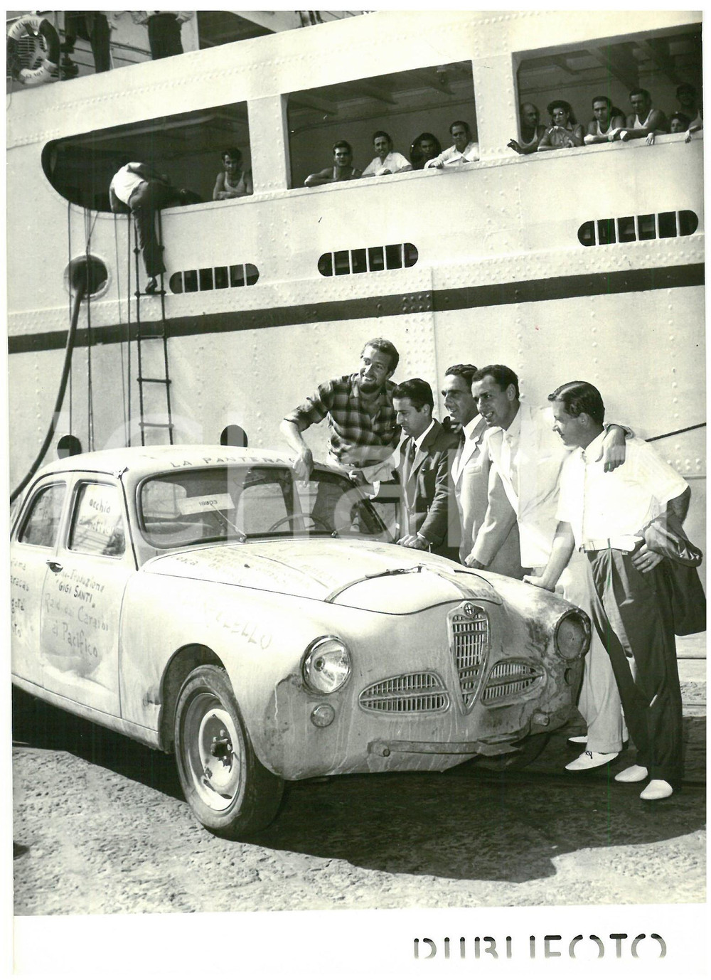 1954 NAPOLI "Oro, donne e maracas" - Troupe cinematografica al ritorno dagli USA