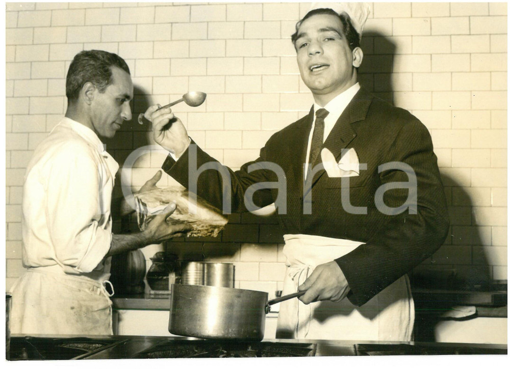1958 MILANO Antica Trattoria Triestina - Duilio LOI ai fornelli *Foto 18x13 cm