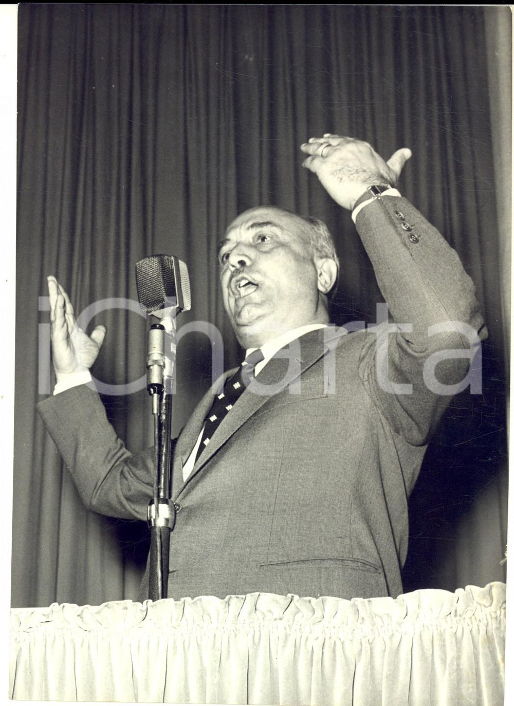 1958 ROMA Amintore FANFANI al convegno dei Coltivatori Diretti *Foto 13x18 cm Fotografia d'epoca con didascalia coeva al verso.  CONDIZIONI: G     originale e autentica 1