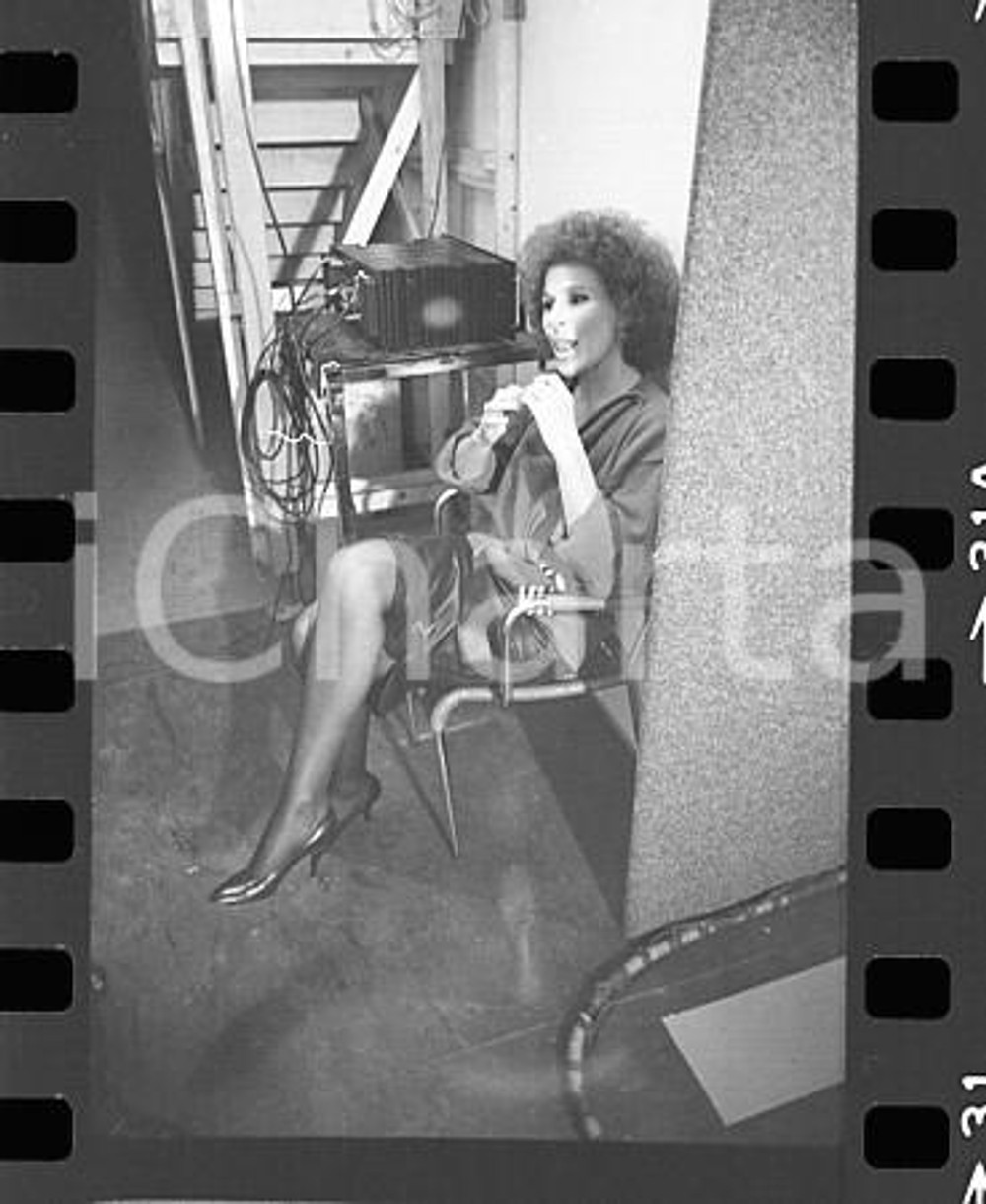 35mm NEGATIVO ORIGINALE * 1984 RAI 1 TEST Ornella VANONI Ritratto nel backstage