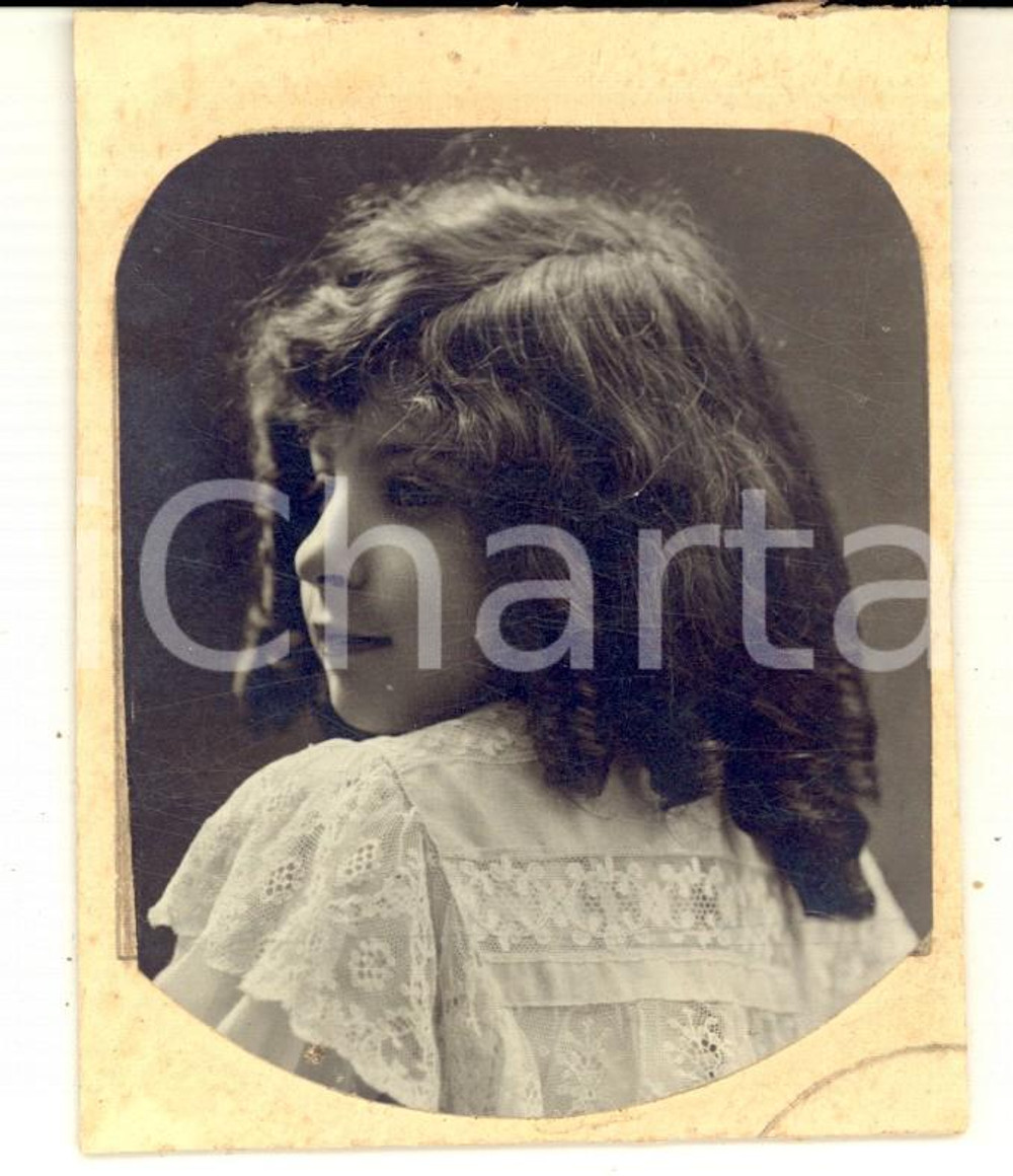 1910 ca ITALIA Ritratto di bambina mentre si volta - Foto ARTISTICA 8x10 cm