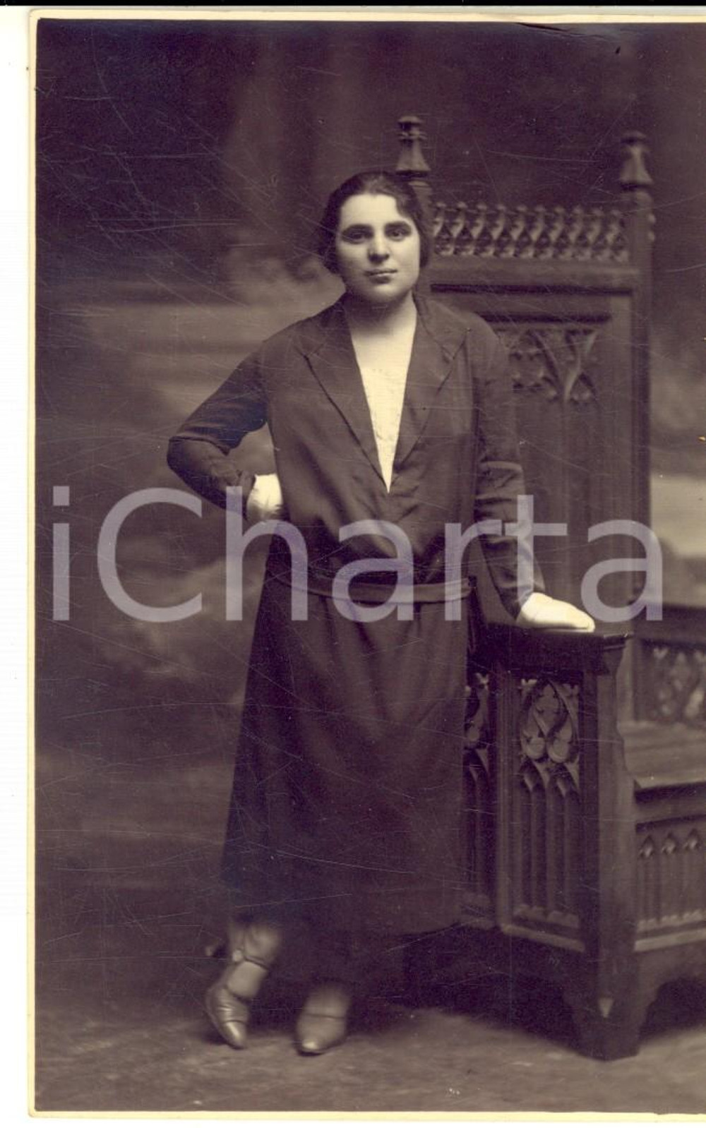 1920 ca IVREA Ritratto di donna con mobile neogotico *Foto cartolina G. GIRODO