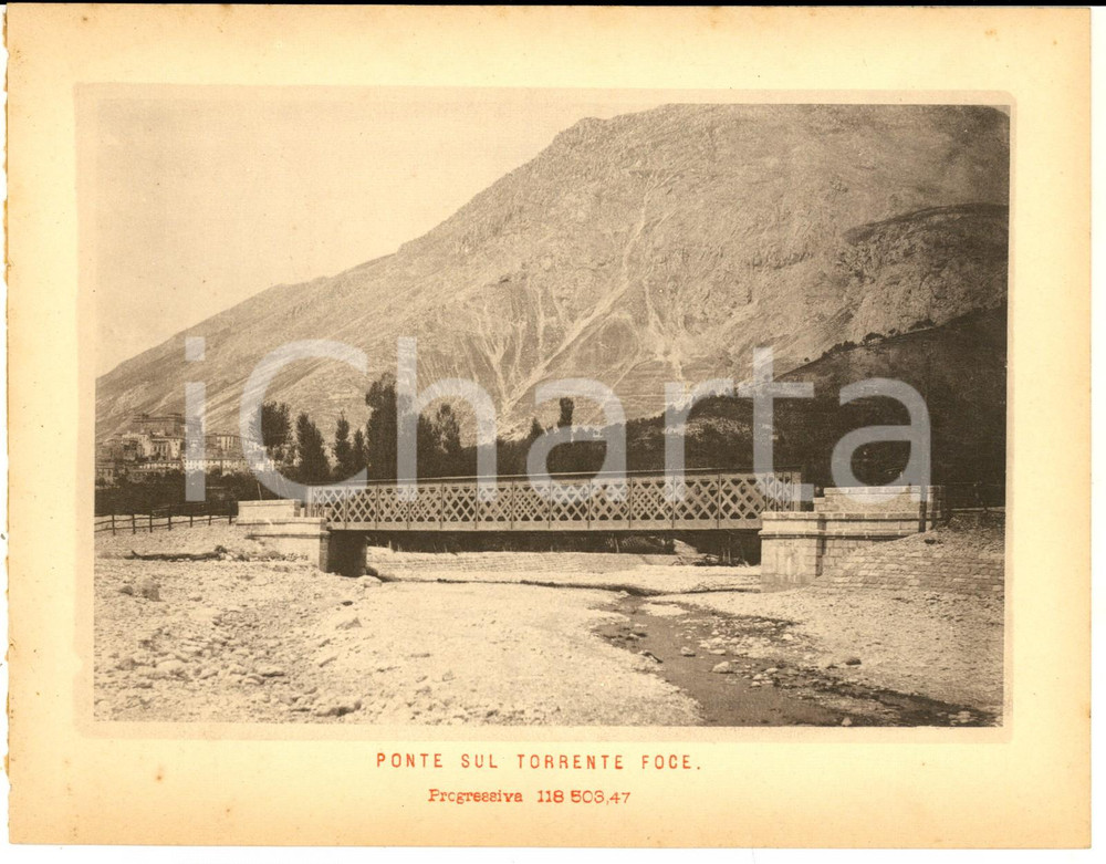 1888 Ferrovia ROMA-SULMONA - Ponte sul TORRENTE FOCE - Stampa 20x16 cm Stampa d'epoca, su cartoncino.CONDIZIONI: G (ma lieve residuo cartaceo al verso)    originale e autentica 1