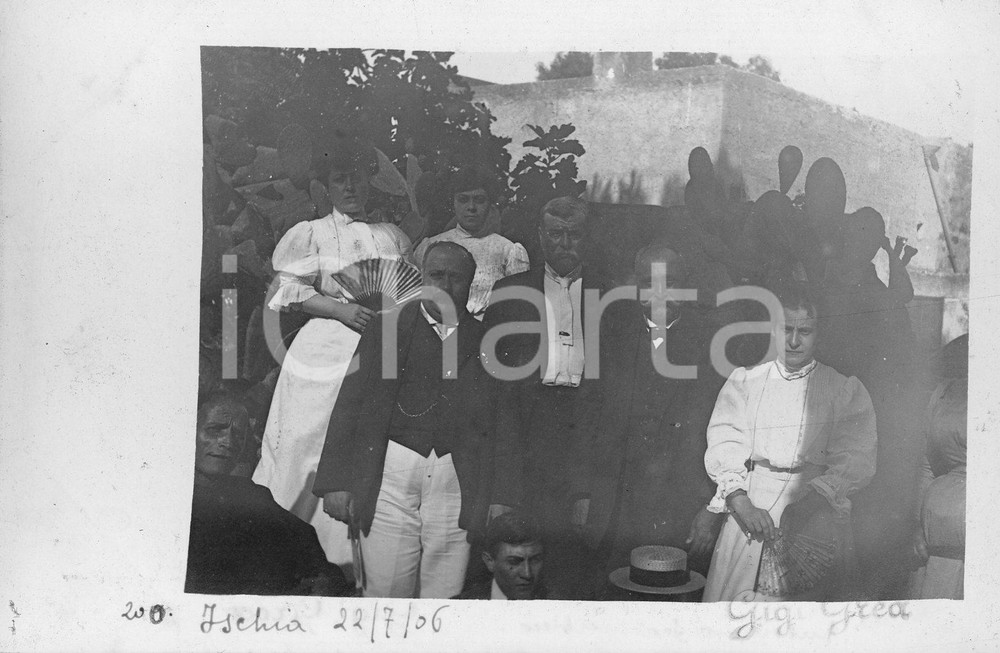 1906 ISCHIA Villeggianti al Castello Aragonese *Fotocartolina