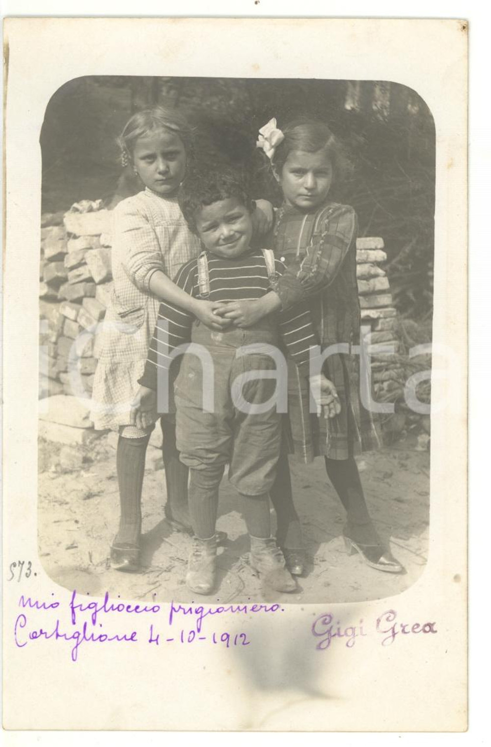 1912 CORTIGLIONE (AT) Bambini posano in giardino *Fotocartolina