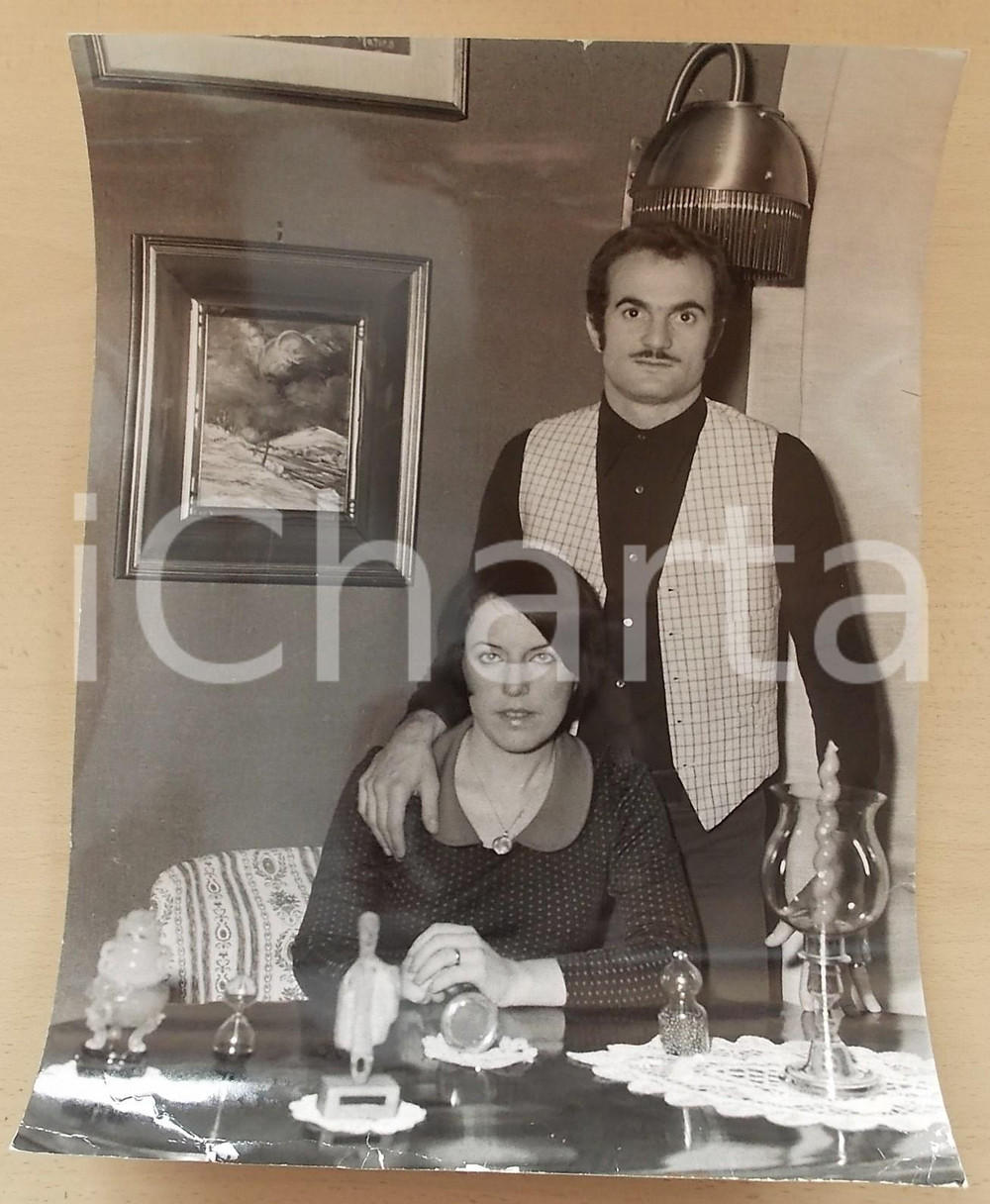 1970 ca COSTUME Ritratto del calciatore Sandro MAZZOLA con la moglie *Foto 30x40