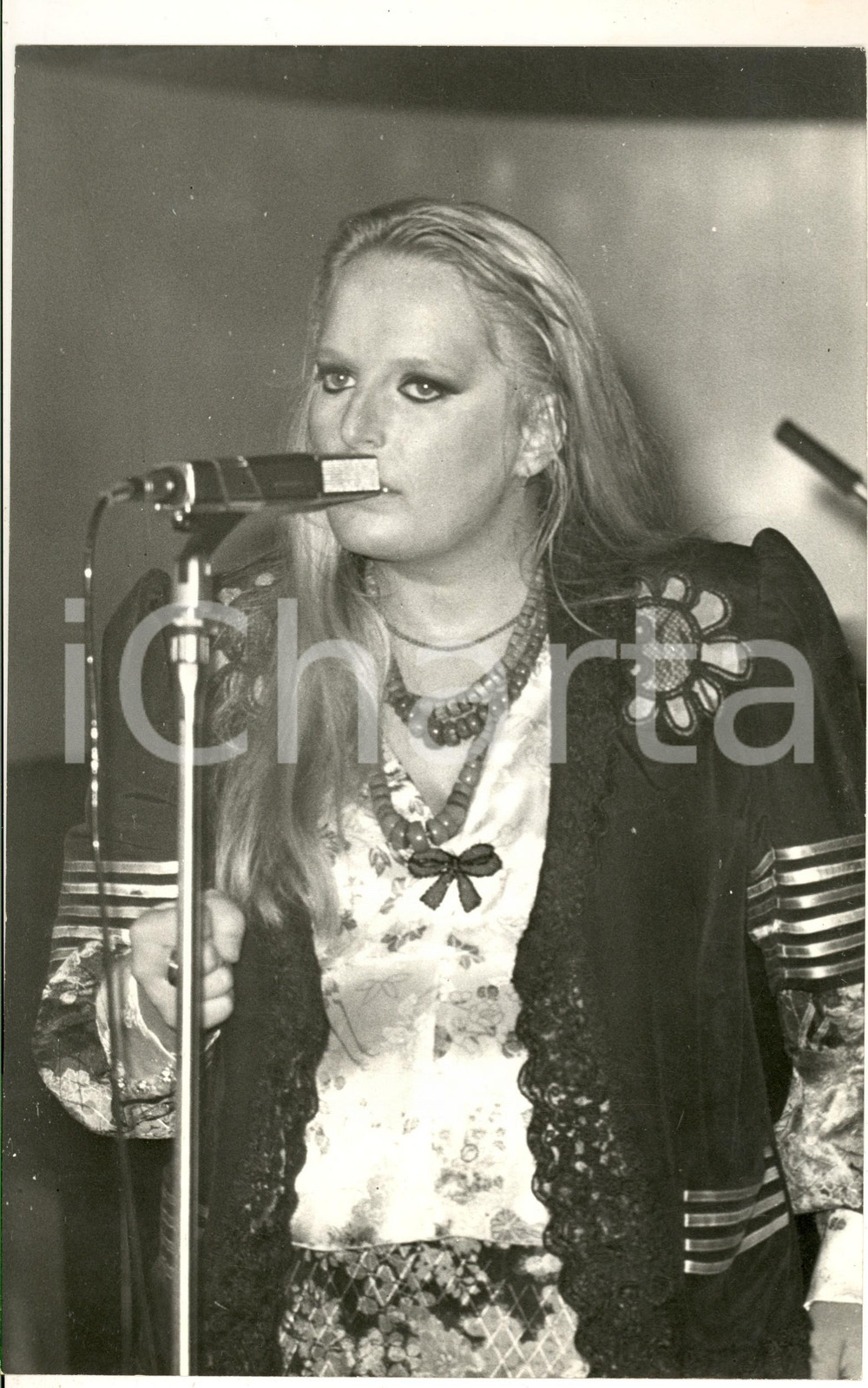 1973 VERSILIA LA BUSSOLA di FOCETTE Gabriella FERRI in concerto (3) *Foto 20x30