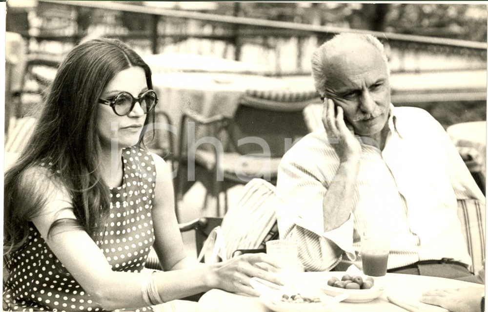 1965 ca COSTUME Cantante MILVA con il marito Maurizio CORGNATI - Foto 30x20 cm