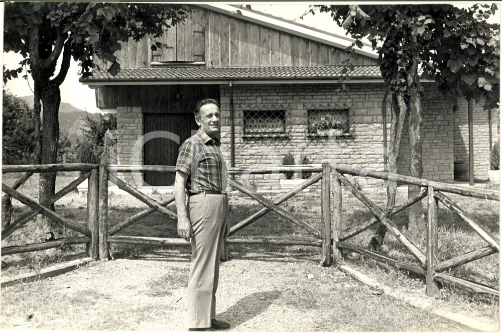 1970 ca AREA DI RAVENNA Benigno ZACCAGNINI in campagna (1) Foto 30x20 cm
