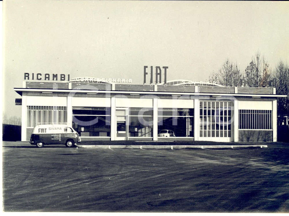 1955 ca GALLIATE Concessionaria FIAT SIVAMA - Veduta esterna *Foto 18x13
