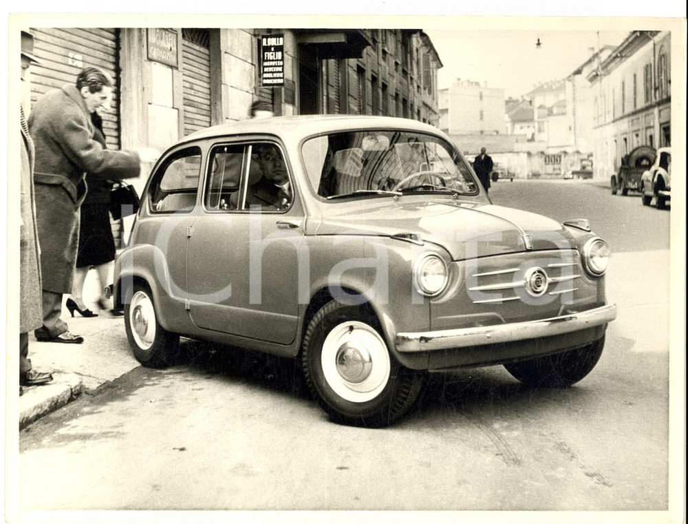 1955 NOVARA Presentazione nuova FIAT 600 al pubblico *Foto VINTAGE 24x18