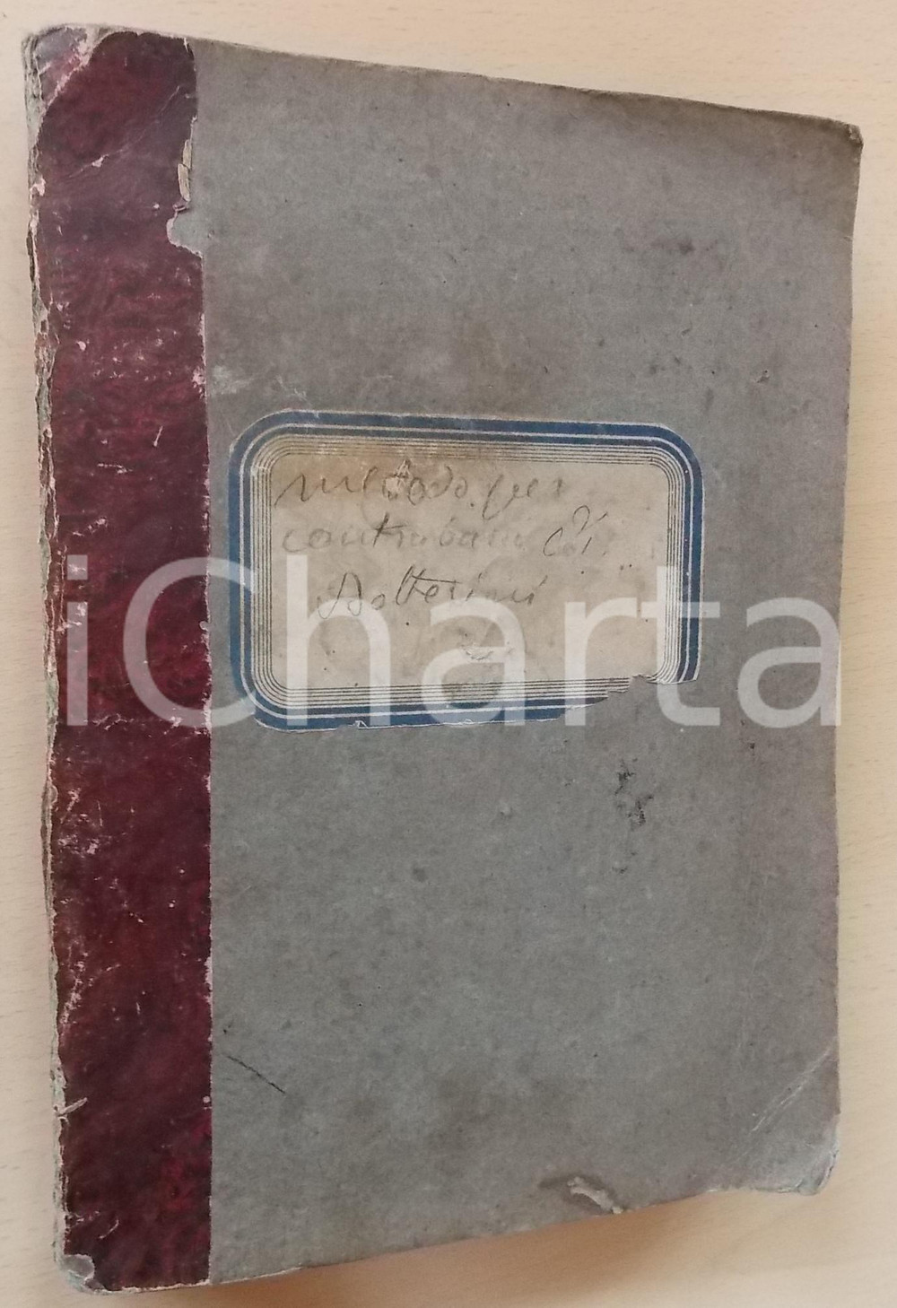 1900 ca ANONIMO Metodo per controbattere i dottorini - Libro in BRAILLE 180 pp. Pubblicazione d'epoca, interamente in braille, con coperta in cartoncino che reca l'etichetta "Metodo per controbattere i dottorini".CONDIZIONI: fair (buone condizioni interne, ma tracce d'uso evidenti alla coperta)PAGINE: 180 circaFORMATO: 19x27 cm    originale e autentica 1
