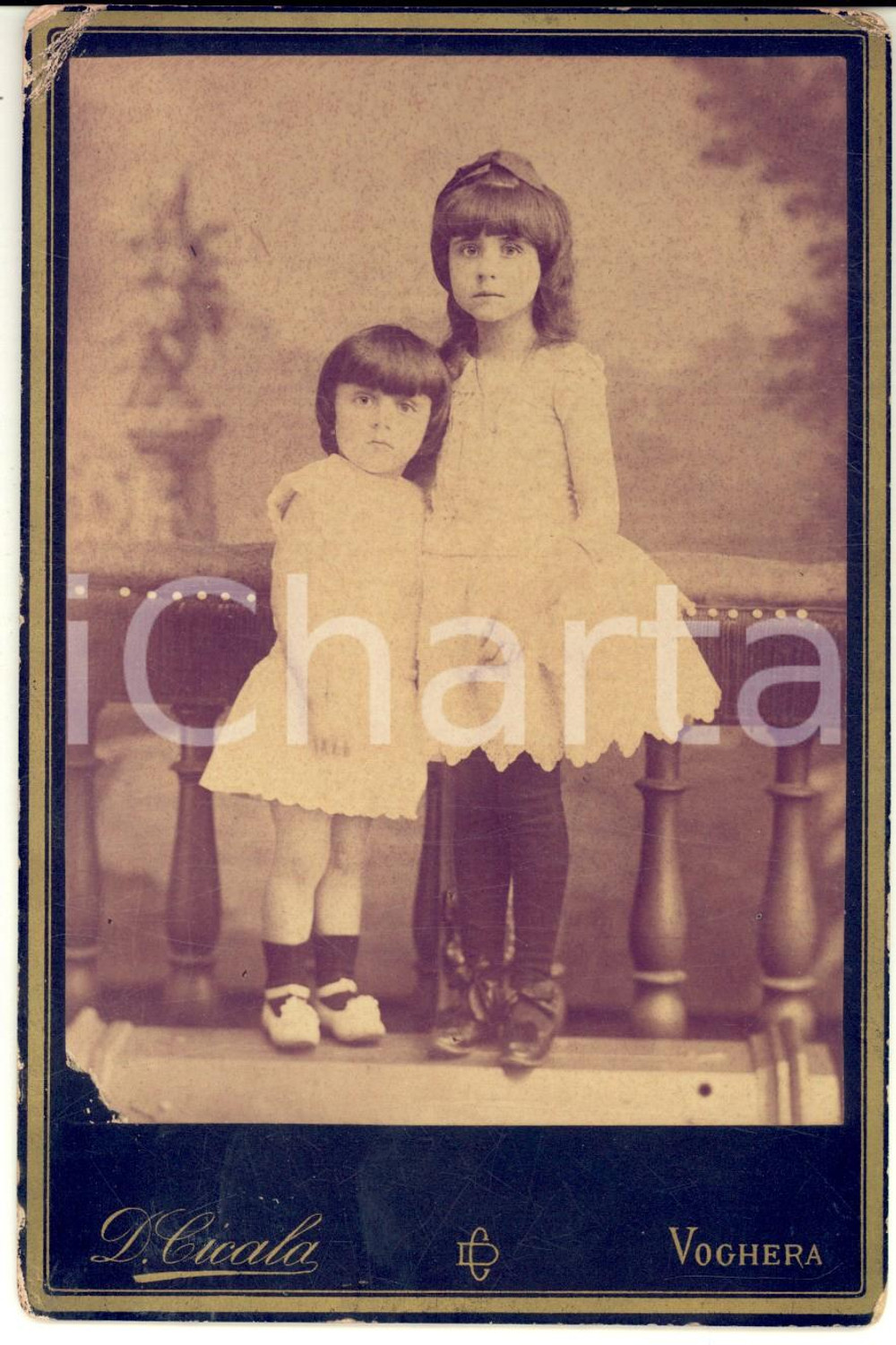 1890 ca VOGHERA Ritratto di due sorellina - Foto Davide CICALA 11x16 cm