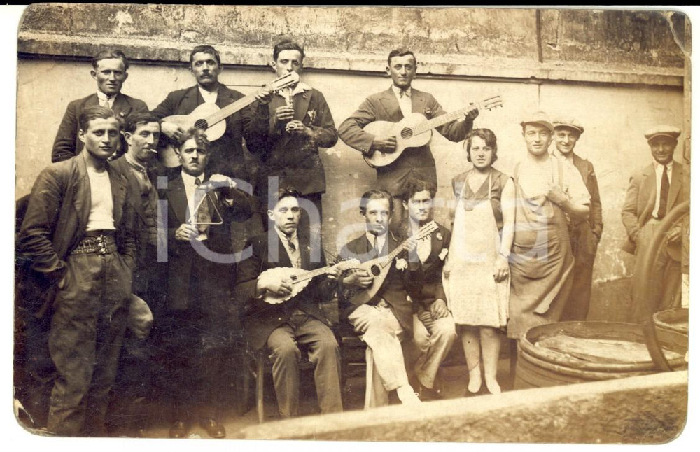 Fotografia d epoca originale 1925 ca COSTUME ITALIA Orchestrina amatoriale all osteria  Foto CURIOSA 1