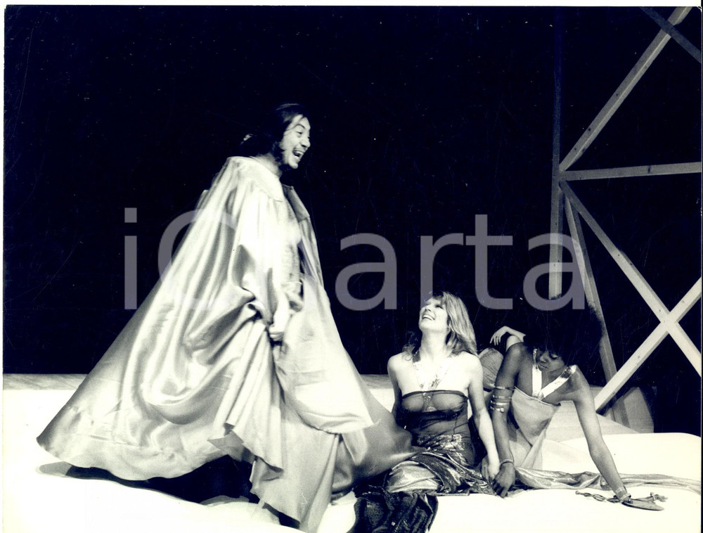 Fotografia d epoca originale 1972 TEATRO Pilato sempre Mario VALGOI Penny BROWN Jeannette LAVORGNA Foto 1
