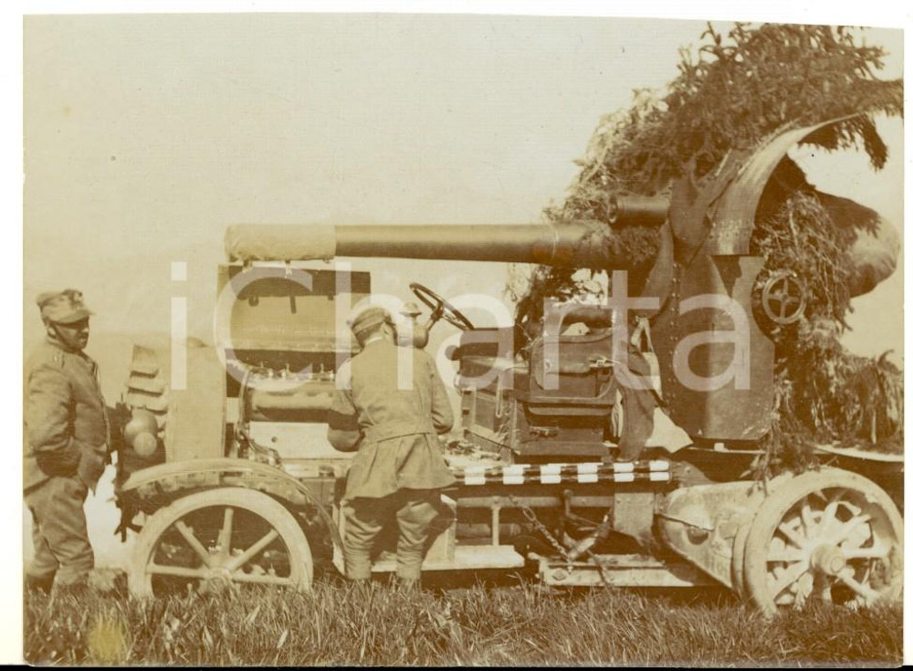 Fotografia d epoca originale 1916 WW1 ZONA DI GUERRA Soldati preparano cannone mimetizzato Foto 12x9 1