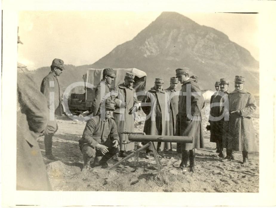 Fotografia d epoca originale 1917 WW1 ZONA DI GUERRA Ufficiali italiani in osservazione  Foto 12x9 cm 1
