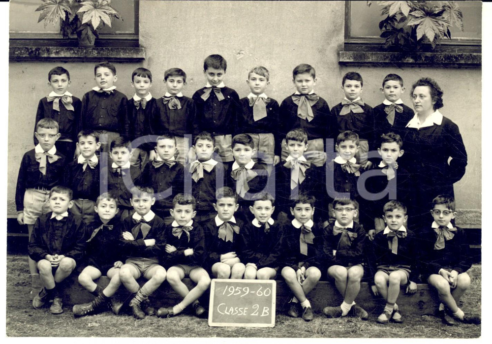 Fotografia d epoca originale 1960 ABBIATEGRASSO Ritratto di classe elementare Foto Carlo SELVA 18x13 cm 1