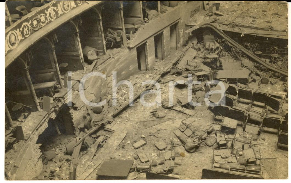 1916 WW1 ZONA DI GUERRA Interno di un teatro distrutto - Foto cartolina RARA
