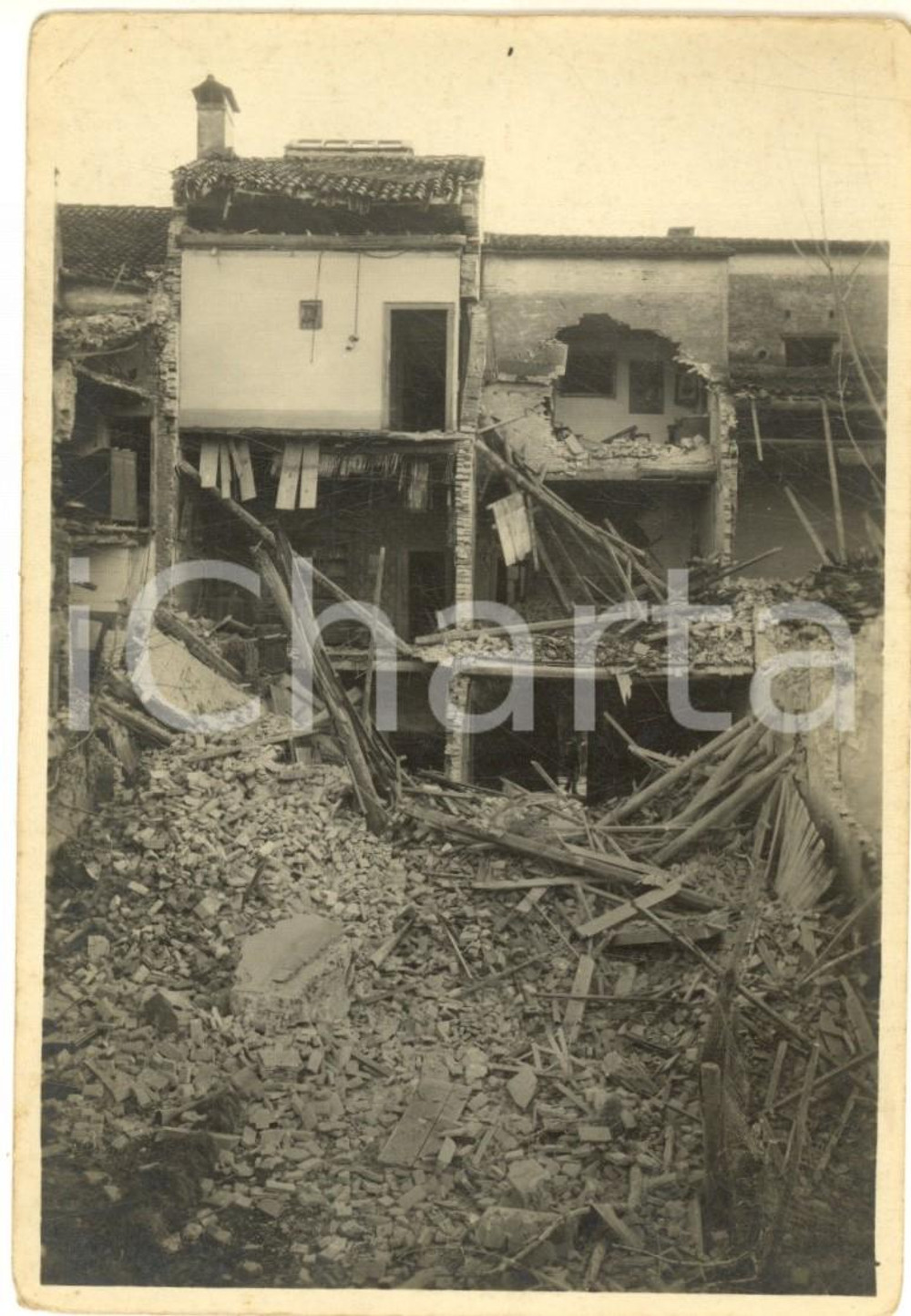1916 WW1 ZONA DI GUERRA Veduta di una palazzina distrutta - Foto 9x13 cm