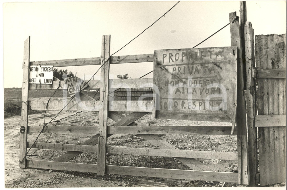 1970 ca GALBIATE Villa di Adriano CELENTANO in costruzione - Ingresso *Foto