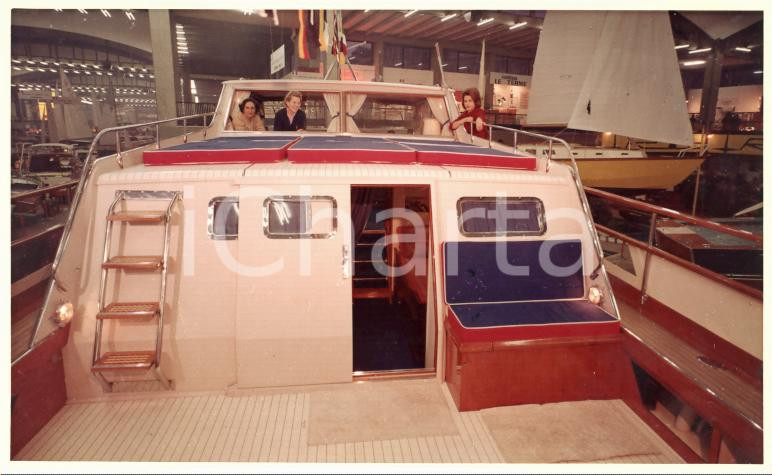 Fotografia d epoca originale 1964 GENOVA SALONE NAUTICO Visita su Yacht PARAGGINA Cantieri navali Chiavari 1 1
