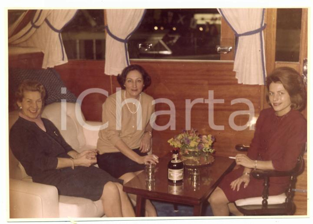1964 GENOVA SALONE NAUTICO Visita su Yacht PARAGGINA Cantieri navali Chiavari 3
