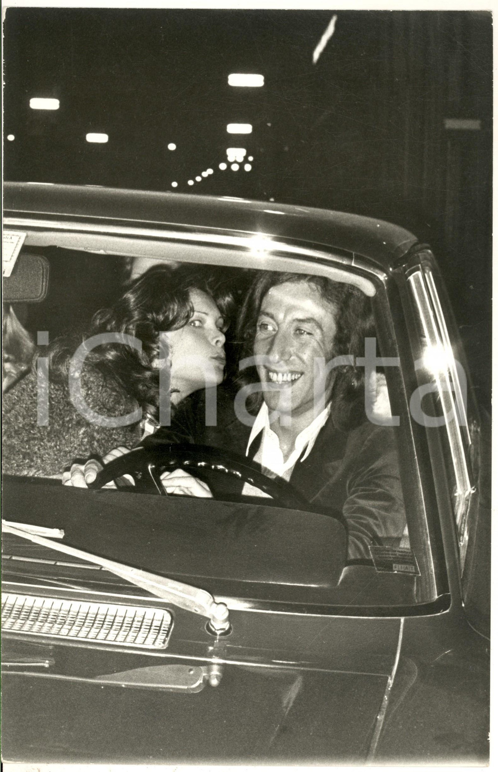 1972 MILANO (?) Ritratto produttore Alfredo CERRUTI in auto *Foto 20x30 cm