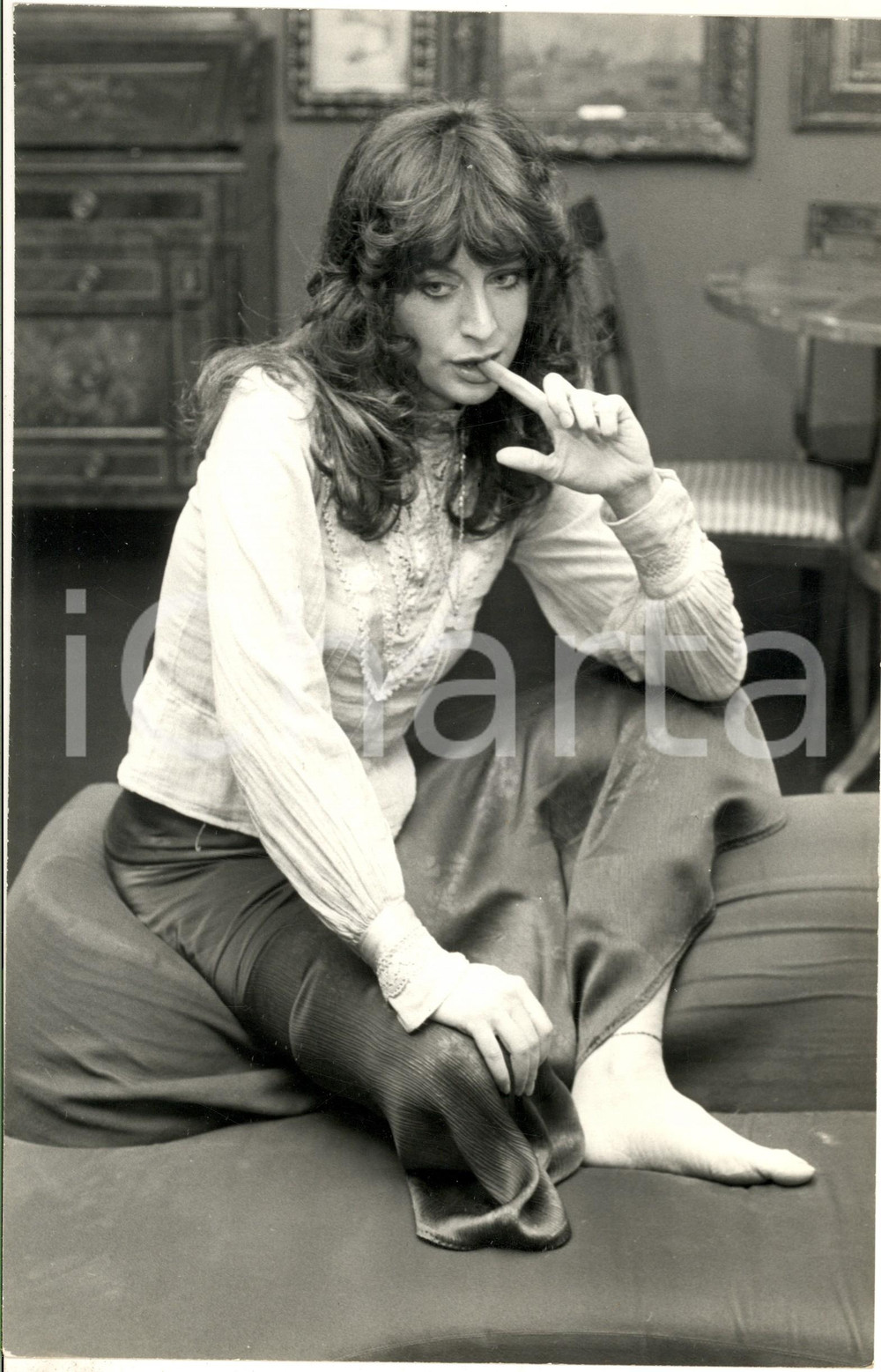 Fotografia d epoca originale 1975 ca COSTUME ITALIA Ritratto attrice Livia CERINI   Foto 20x30 cm 1