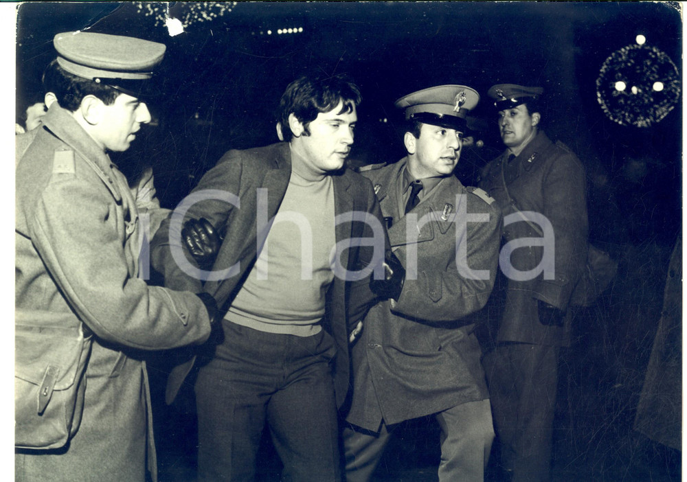 1969 MILANO ANNI DI PIOMBO Arresti durante una manifestazione - Foto DANNEGGIATA