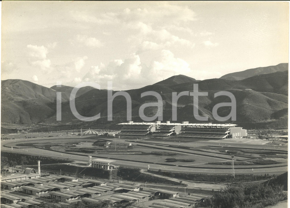 1970 ca CARACAS Veduta con ippodromo e fabbrica - Foto ARTISTICA 30x21 cm