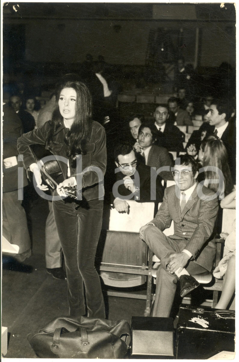 1970 ca COSTUME ITALIA - Al BANO durante le prove di un festival *Foto 20x30 cm