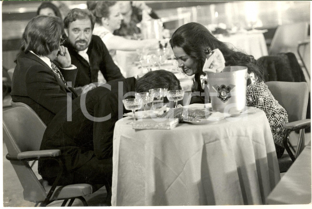 1970 ca COSTUME Nicola DI BARI Ugo TOGNAZZI Lamberto RIPOLI Florinda BOLKAN Foto